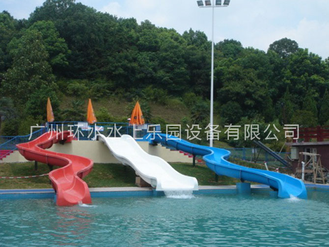 山坡滑梯设备_水上乐园设备批发