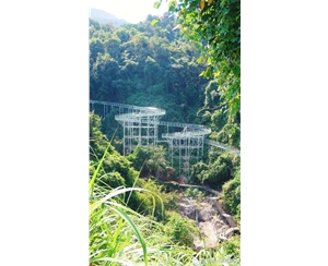 福建漳州市十里蓝山景区玻璃漂流滑道